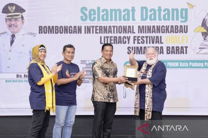 Festival Literasi Sulteng di Palu